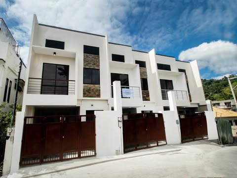Cloverleaf Homes